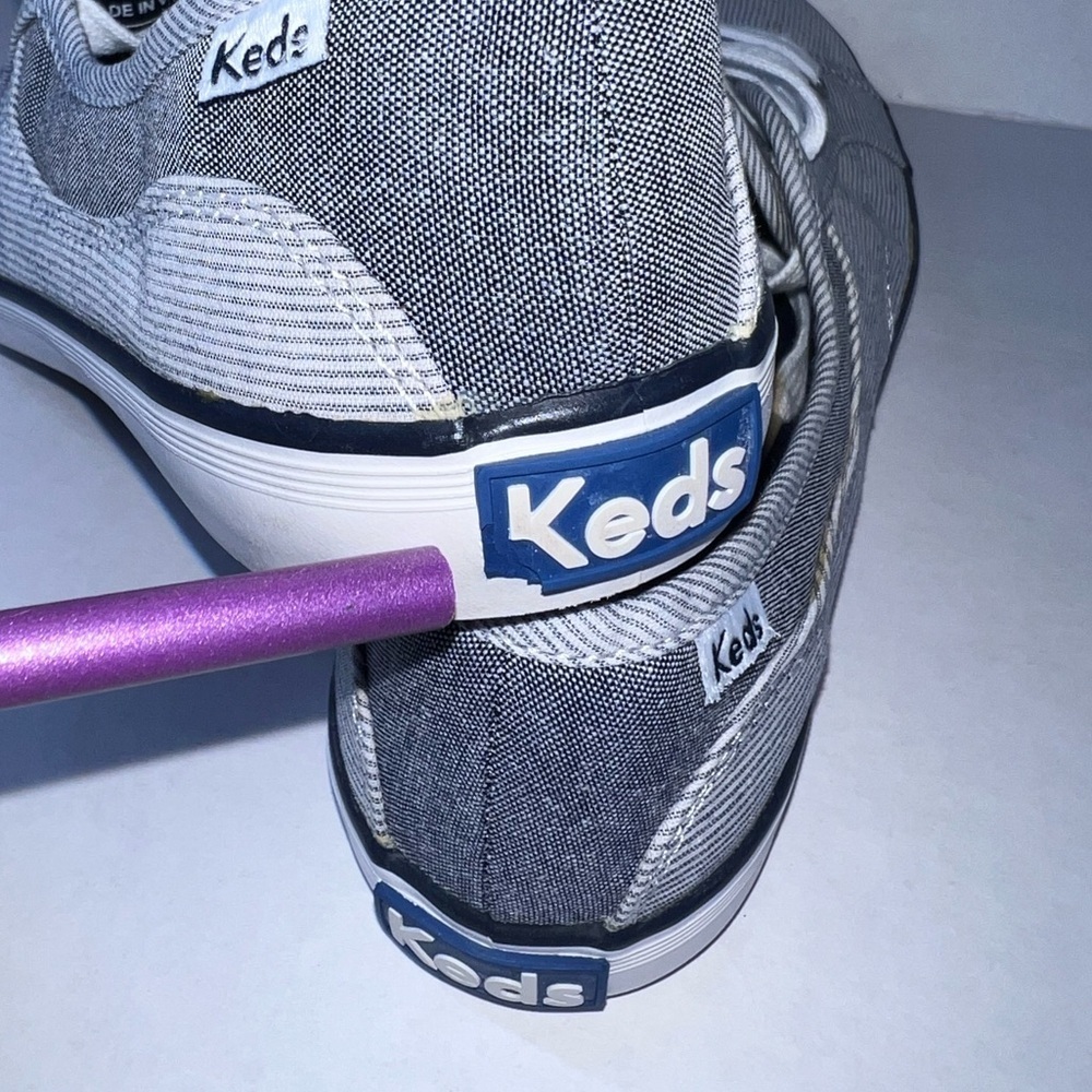Keds Gray Pinstripe Lace-Up Sneakers | Women’s 8.5 - Picture 7 of 8